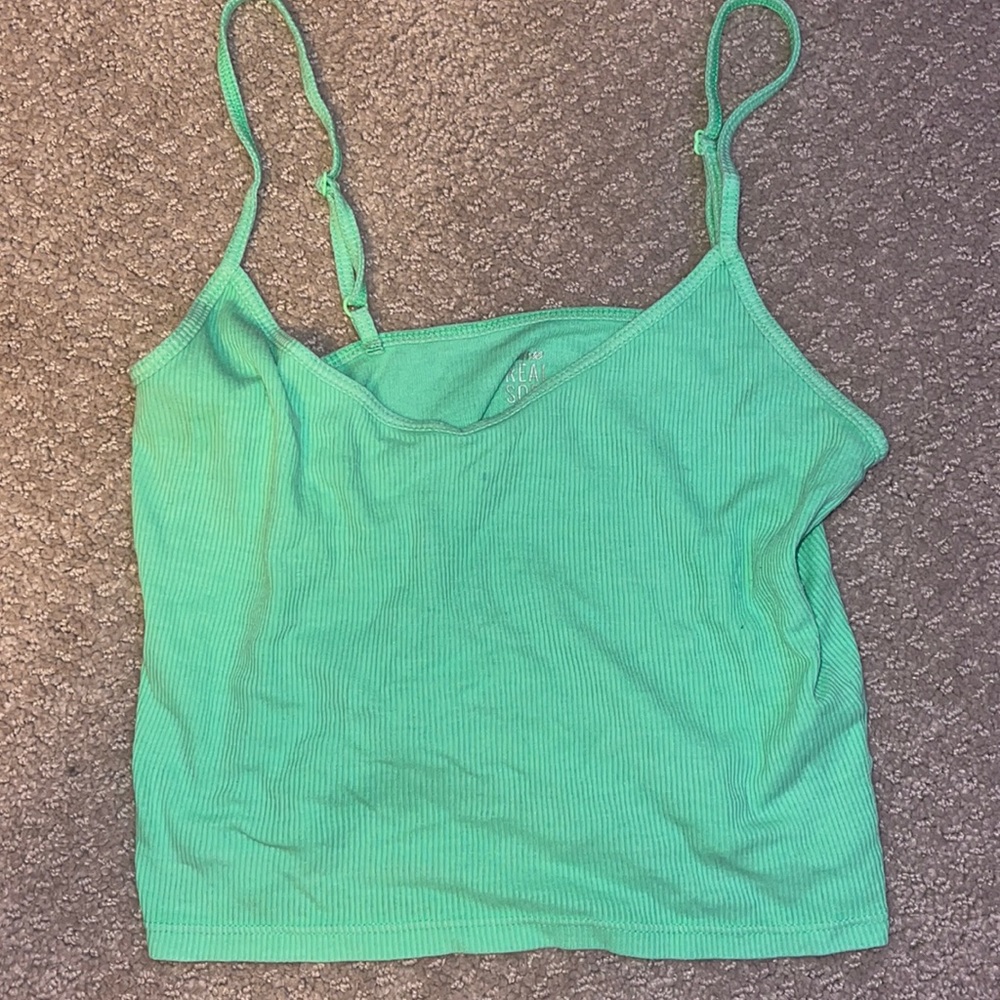 neon green crop top
